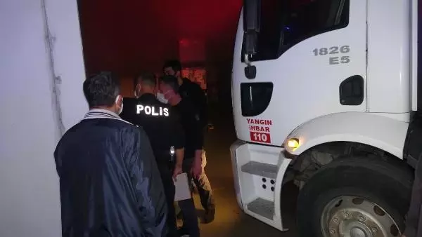 Son dakika gündem: Bursa'da kauçuk fabrikasında çıkan yangında, 6 işçi dumandan etkilendi Son dakika gündem: Bursa'da kauçuk fabrikasında çıkan yangında, 6 işçi dumandan etkilendi