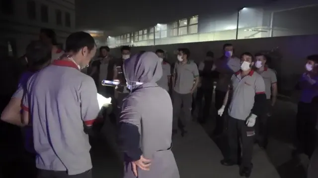 Son dakika haber! Bursa'da kauçuk fabrikasında korkutan yangın: 6 işçi hastaneye kaldırıldı Son dakika haber! Bursa'da kauçuk fabrikasında korkutan yangın: 6 işçi hastaneye kaldırıldı