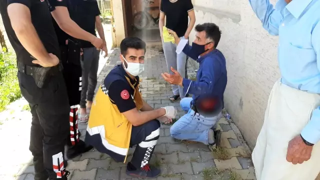 'Çocuklar ses yapıyor' kavgası kanlı bitti: 2 yaralı 'Çocuklar ses yapıyor' kavgası kanlı bitti: 2 yaralı