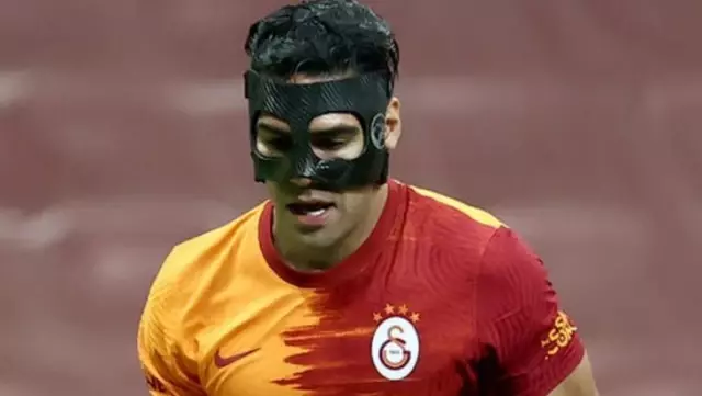 Radamel Falcao'ya Galatasaray'ın kasasını dolduracak bir teklif geldi Radamel Falcao'ya Galatasaray'ın kasasını dolduracak bir teklif geldi