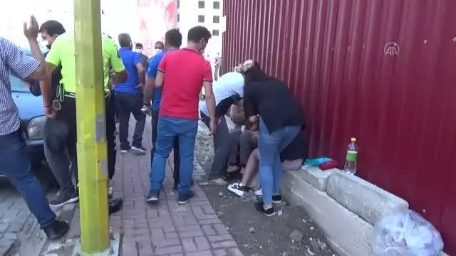 Kocasının bıçakladığı iddia edilen kadın yaşamını yitirdi Kocasının bıçakladığı iddia edilen kadın yaşamını yitirdi