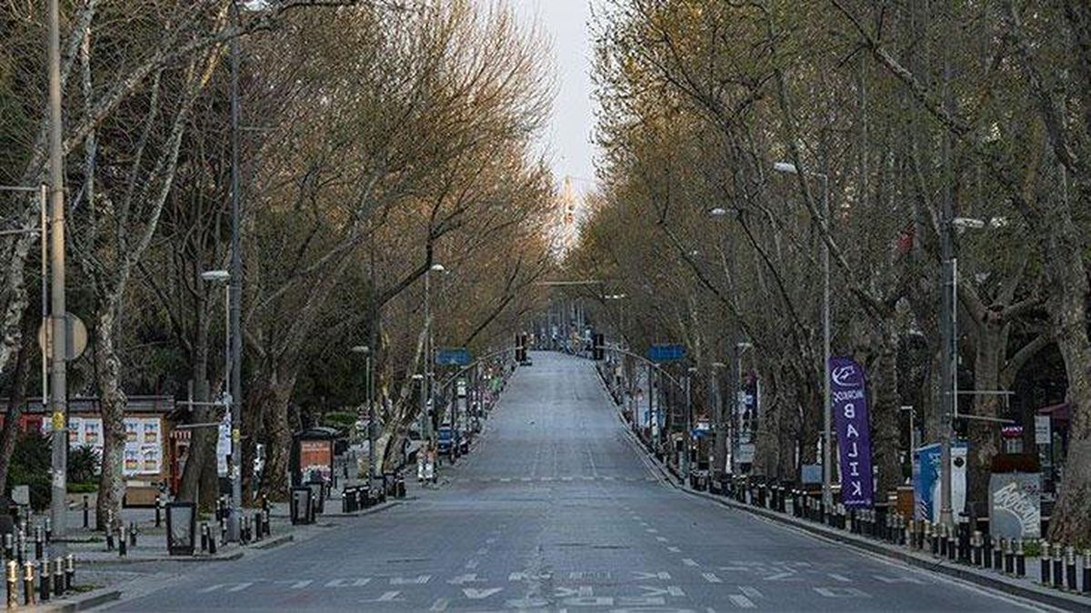 Normalleşmenin 3 aşamalı yol haritası netleşti! Kapanma öncesine dönmek için neredeyse 2 ay var