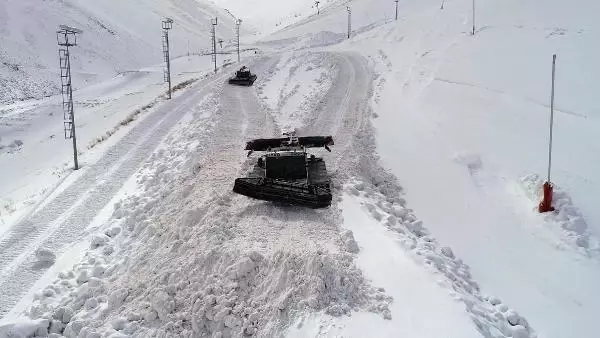 PALANDÖKEN'DE 61 BİN METREKÜP KAR SAKLANACAK PALANDÖKEN'DE 61 BİN METREKÜP KAR SAKLANACAK