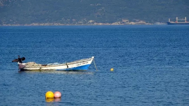 Rus mayın tarama gemisi 'Kovrovets' Çanakkale Boğazı'ndan geçti Rus mayın tarama gemisi 'Kovrovets' Çanakkale Boğazı'ndan geçti