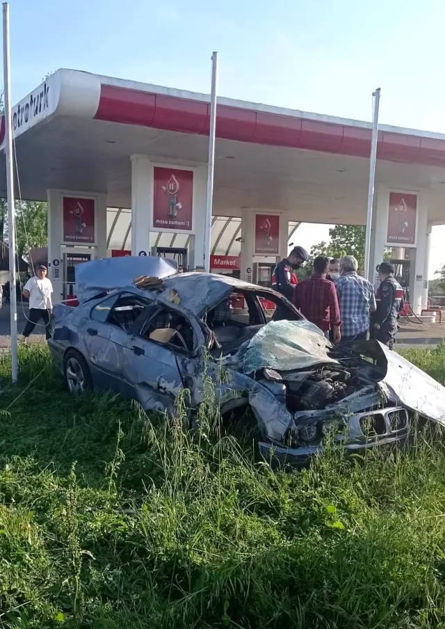 Samsun'da otomobil kamyonetle çarpıştı: 2 yaralı Samsun'da otomobil kamyonetle çarpıştı: 2 yaralı