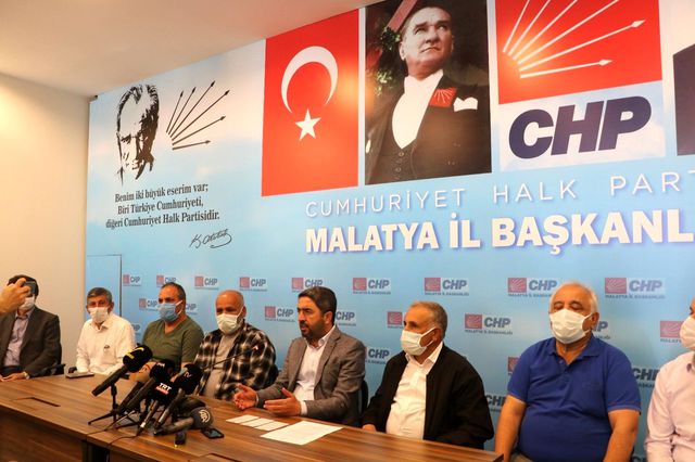 Skandala adı karışan CHP'li ilçe başkanını partiyle ilişiği kesildi Skandala adı karışan CHP'li ilçe başkanını partiyle ilişiği kesildi