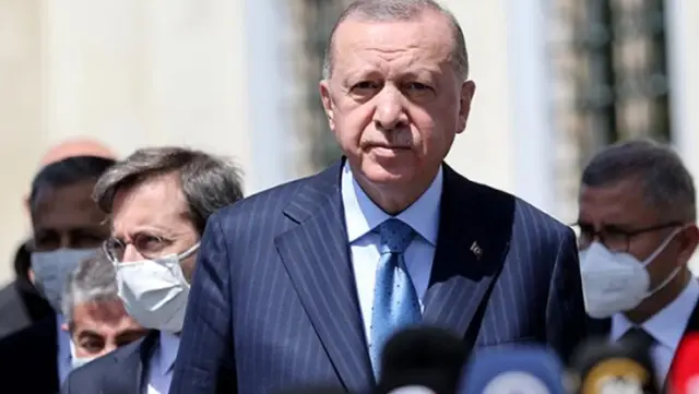 Son Dakika! Erdoğan'dan Bahçeli'nin açıkladığı yeni anayasa taslağıyla ilgili ilk açıklama: Ortak bir çalışma yapacağız Son Dakika! Erdoğan'dan Bahçeli'nin açıkladığı yeni anayasa taslağıyla ilgili ilk açıklama: Ortak bir çalışma yapacağız