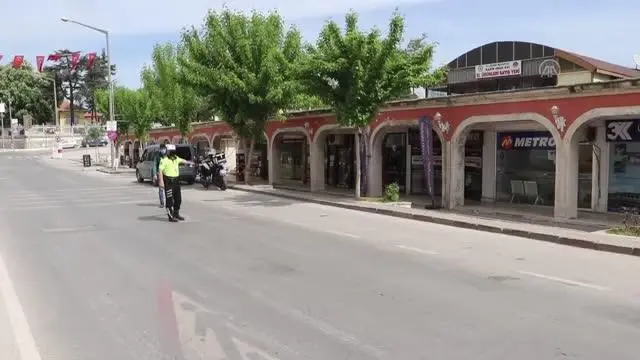 KIRKLARELİ - 'Tam kapanma' denetimleri aralıksız sürdürülüyor KIRKLARELİ - 'Tam kapanma' denetimleri aralıksız sürdürülüyor