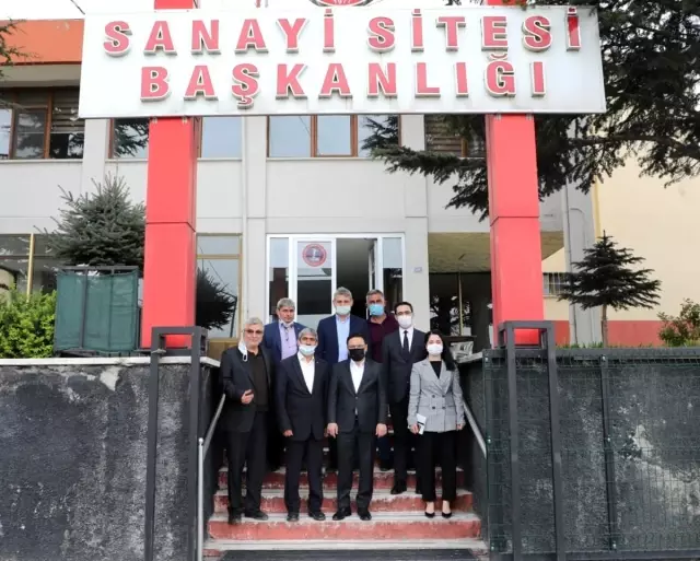 Vali Çiçek prematüre bebeklerin beslenmesini sağlayan cihazı yerinde inceledi Vali Çiçek prematüre bebeklerin beslenmesini sağlayan cihazı yerinde inceledi