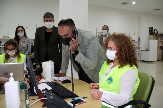 Vatandaş istiyor, 250 kişilik ekip anında yerine getiriyor Vatandaş istiyor, 250 kişilik ekip anında yerine getiriyor