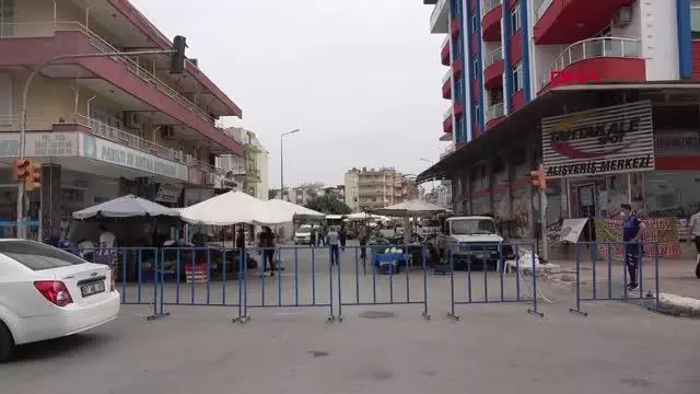 ANTALYA SERİK'TE 10 NOKTADA PAZAR KURULDU ANTALYA SERİK'TE 10 NOKTADA PAZAR KURULDU