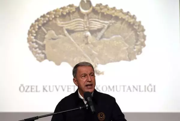 Son dakika haberi! Milli Savunma Bakanı Akar, bordo berelilerle iftar yaptı (1) Son dakika haberi! Milli Savunma Bakanı Akar, bordo berelilerle iftar yaptı (1)