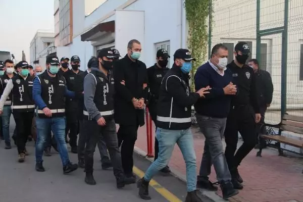 Ceyhan'da 'rüşvet' ve 'irtikap' iddiasıyla yargılanan eski belediye başkanına ev hapsi cezası Ceyhan'da 'rüşvet' ve 'irtikap' iddiasıyla yargılanan eski belediye başkanına ev hapsi cezası