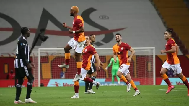Evinde lider Beşiktaş'ı 3-1 geçen Galatasaray, 'Bu yarış daha bitmedi' dedi Evinde lider Beşiktaş'ı 3-1 geçen Galatasaray, 'Bu yarış daha bitmedi' dedi
