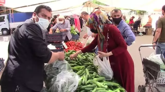 Kilis, Adıyaman ve Malatya'da pazar yerleri Kovid-19 tedbirleri alınarak açıldı Kilis, Adıyaman ve Malatya'da pazar yerleri Kovid-19 tedbirleri alınarak açıldı