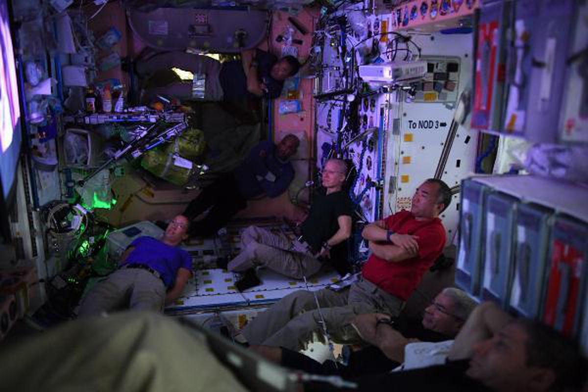 ISS'e gönderilen Fransız astronot boş zamanlarında ne yaptıklarını gösteren fotoğraf paylaştı