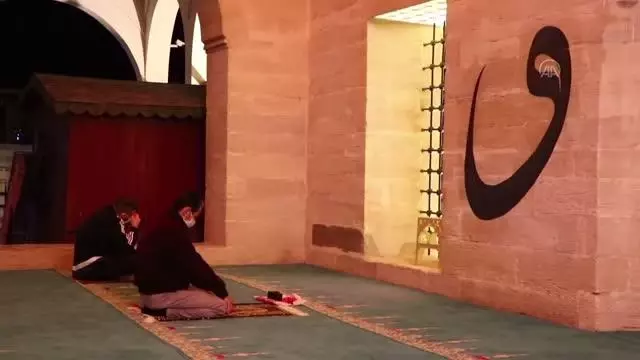 BALIKESİR - Kadir Gecesi idrak edildi BALIKESİR - Kadir Gecesi idrak edildi