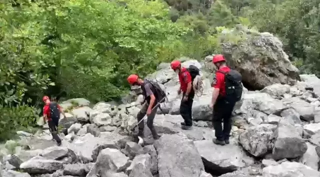 Kayıp turisti jandarma kurtardı Kayıp turisti jandarma kurtardı