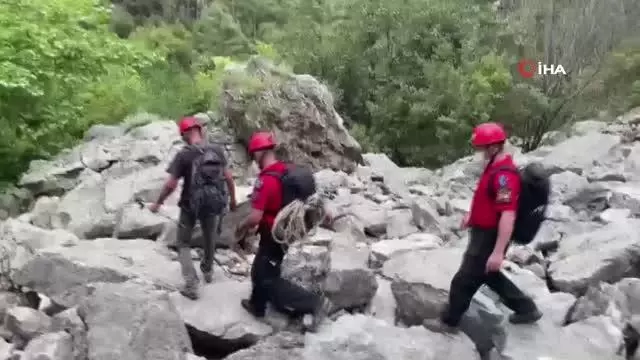 Kayıp turisti jandarma kurtardı Kayıp turisti jandarma kurtardı