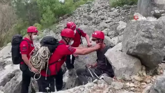 Kayıp turisti jandarma kurtardı Kayıp turisti jandarma kurtardı