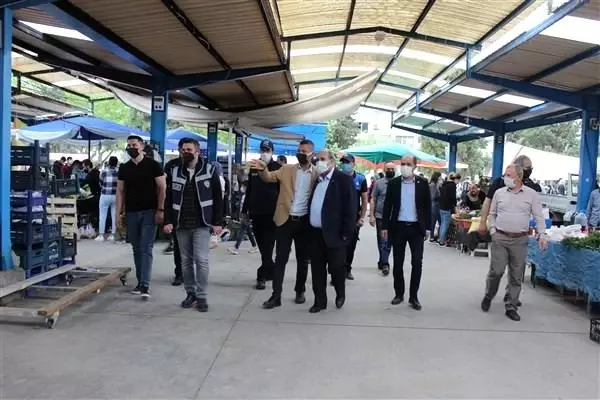 Kaymakam Ünal, pazarı denetledi