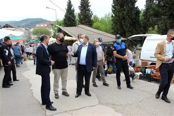 Kaymakam Ünal, pazarı denetledi