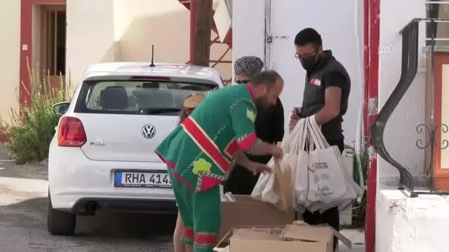 KKTC Cumhurbaşkanı Tatar, 'Gönül Köprüsü' Projesi kapsamında halkla buluştu KKTC Cumhurbaşkanı Tatar, 'Gönül Köprüsü' Projesi kapsamında halkla buluştu