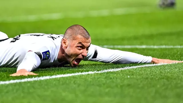 Fransız ekibi Lille, Burak Yılmaz'la şampiyonluğa koşuyor Fransız ekibi Lille, Burak Yılmaz'la şampiyonluğa koşuyor