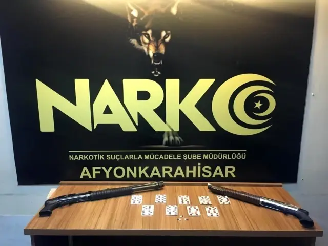 Son dakika! Afyonkarahisar'da uyuşturucu operasyonunda 11 şüpheli yakalandı Son dakika! Afyonkarahisar'da uyuşturucu operasyonunda 11 şüpheli yakalandı