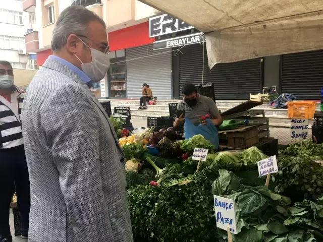 Pendik'te tam kapanma sürecinde pazarlarda sıkı denetim Pendik'te tam kapanma sürecinde pazarlarda sıkı denetim