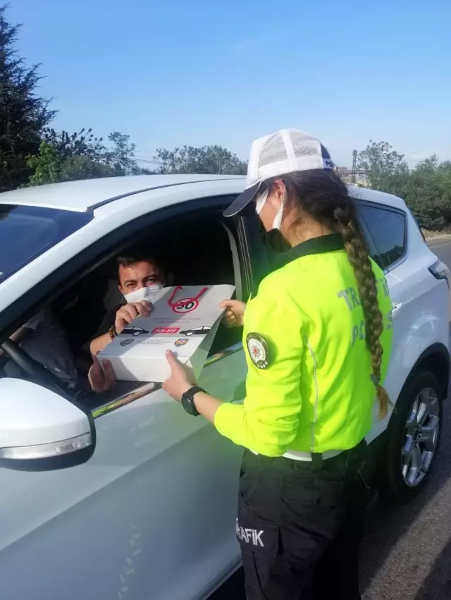 Sürücülere Trafik Haftası hediyesi Sürücülere Trafik Haftası hediyesi