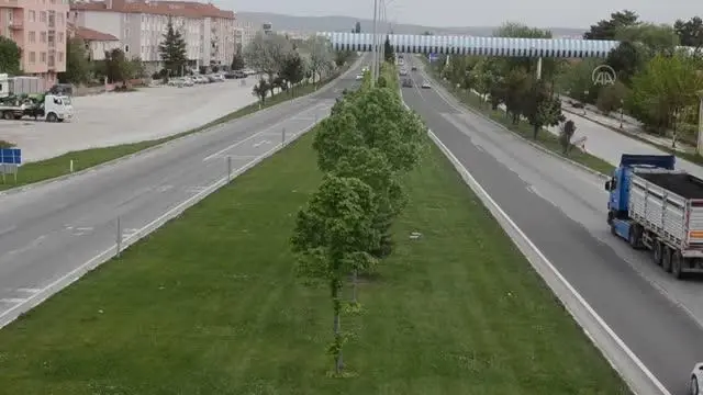 'Tam kapanma' tedbirlerine uyuluyor 'Tam kapanma' tedbirlerine uyuluyor