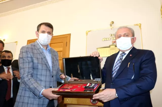 TBMM Başkanı Şentop: 'Mescid-i Aksa'da yapılan vahşettir' TBMM Başkanı Şentop: 'Mescid-i Aksa'da yapılan vahşettir'
