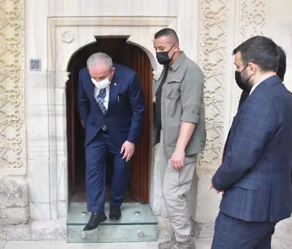 TBMM Başkanı Şentop: Müslümanlara ibadet vakti saldırı vahşettir, devlet terörüdür TBMM Başkanı Şentop: Müslümanlara ibadet vakti saldırı vahşettir, devlet terörüdür