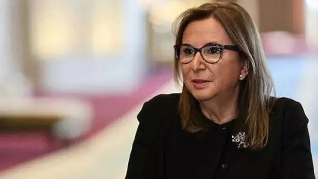 Ticaret Bakanlığı'nda kritik atama! Ruhsar Pekcan'ın yardımcısı da görevden alındı Ticaret Bakanlığı'nda kritik atama! Ruhsar Pekcan'ın yardımcısı da görevden alındı