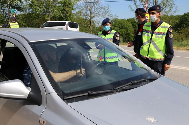 trafik haftasi nda jandarma ekipleri surucule 4 14119033 o