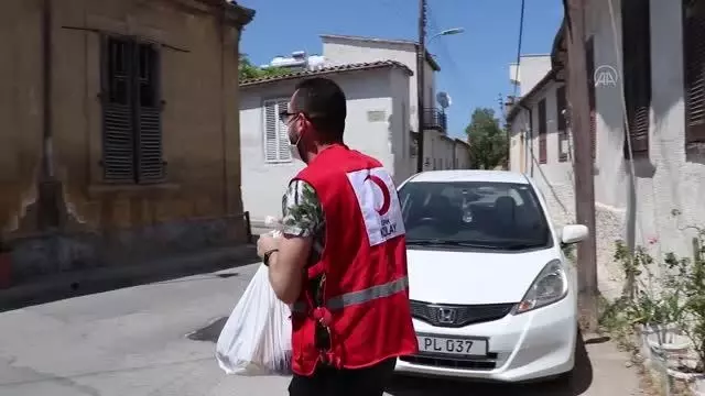Türk Kızılaydan KKTC'deki 2 bin aileye gıda yardımı Türk Kızılaydan KKTC'deki 2 bin aileye gıda yardımı