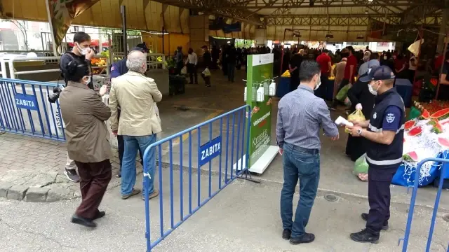 Pazarlar bugün yeniden açılınca marketlerin fiyat oyunu deşifre oldu Pazarlar bugün yeniden açılınca marketlerin fiyat oyunu deşifre oldu