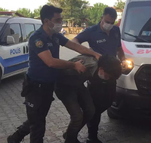 Son dakika haberi: Yargılanırken serbest kaldı, bu kez de komşusunun kızına tacizden gözaltına alındı Son dakika haberi: Yargılanırken serbest kaldı, bu kez de komşusunun kızına tacizden gözaltına alındı