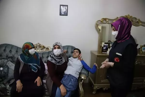 Son dakika haberi... 19 YILDIR ZİHİNSEL ENGELLİ ÜVEY OĞLUNA BAKIYOR Son dakika haberi... 19 YILDIR ZİHİNSEL ENGELLİ ÜVEY OĞLUNA BAKIYOR