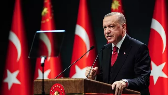 AK Parti'nin 'CHP yalan üretim merkezi' videosunda Cumhurbaşkanı Erdoğan'ı kızdıran ayrıntı AK Parti'nin 'CHP yalan üretim merkezi' videosunda Cumhurbaşkanı Erdoğan'ı kızdıran ayrıntı