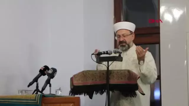 Ali Erbaş, Kadir Gecesi dua etti Ali Erbaş, Kadir Gecesi dua etti