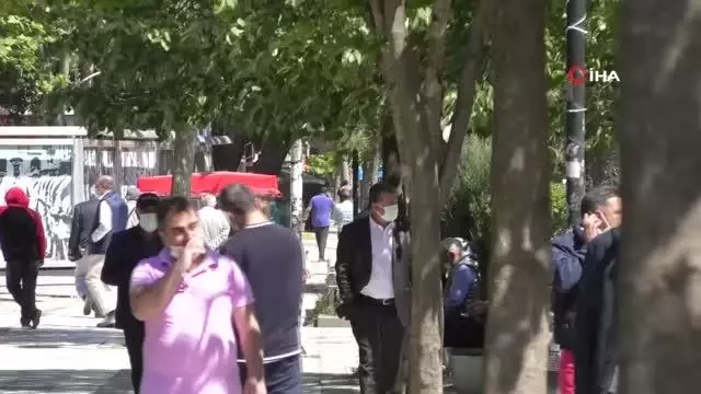 - Avcılar'da dikkat çeken yoğunluk... Caddelere ve parklara akın ettiler - Avcılar'da dikkat çeken yoğunluk... Caddelere ve parklara akın ettiler
