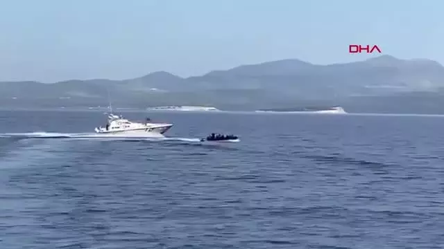 Son dakika: BALIKESİR YUNANİSTAN'IN GERİ İTTİĞİ GÖÇMENLERİN KURTARILMA ANLARI KAMERADA Son dakika: BALIKESİR YUNANİSTAN'IN GERİ İTTİĞİ GÖÇMENLERİN KURTARILMA ANLARI KAMERADA