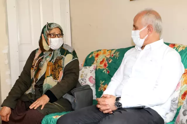 Son dakika haber | Başkan Gültak, şehit annelerini yalnız bırakmadı Son dakika haber | Başkan Gültak, şehit annelerini yalnız bırakmadı