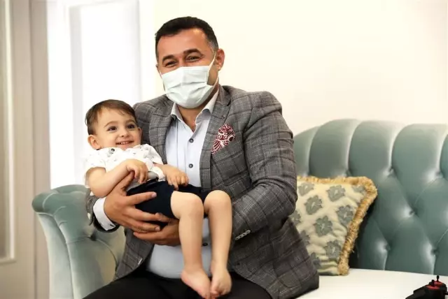 Başkan Yücel'den Ahmet bebeğin annesine anneler günü sürprizi Başkan Yücel'den Ahmet bebeğin annesine anneler günü sürprizi