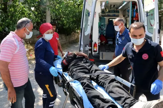 Bıçakladıkları şahsı kanlar içerisinde bırakıp kaçtılar Bıçakladıkları şahsı kanlar içerisinde bırakıp kaçtılar