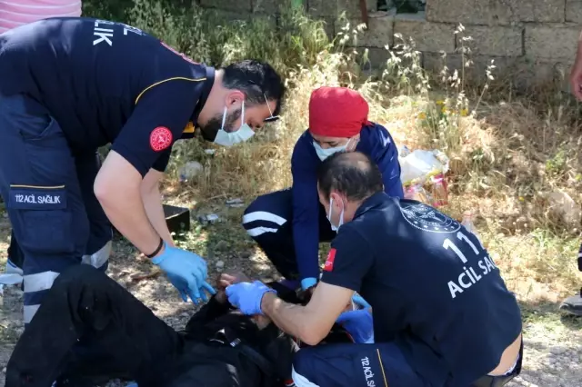 Bıçakladıkları şahsı kanlar içerisinde bırakıp kaçtılar Bıçakladıkları şahsı kanlar içerisinde bırakıp kaçtılar