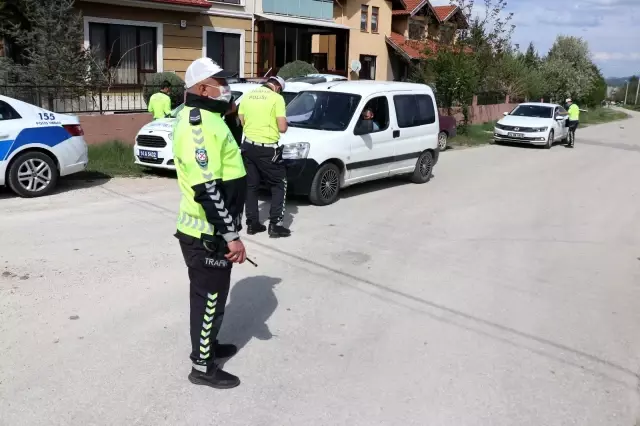 Bolu'da uygulama noktasına girmemek için kaçanlara göz açtırılmıyor Bolu'da uygulama noktasına girmemek için kaçanlara göz açtırılmıyor