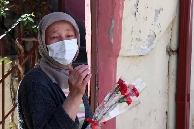 Sirenler eşliğinde bu sefer ceza için değil, bakın ne için sokaktaydılar Sirenler eşliğinde bu sefer ceza için değil, bakın ne için sokaktaydılar